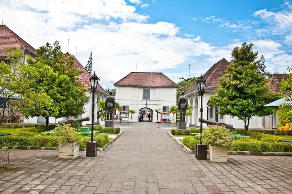 Happy Family Hotel Yogyakarta Eksteriør bilde